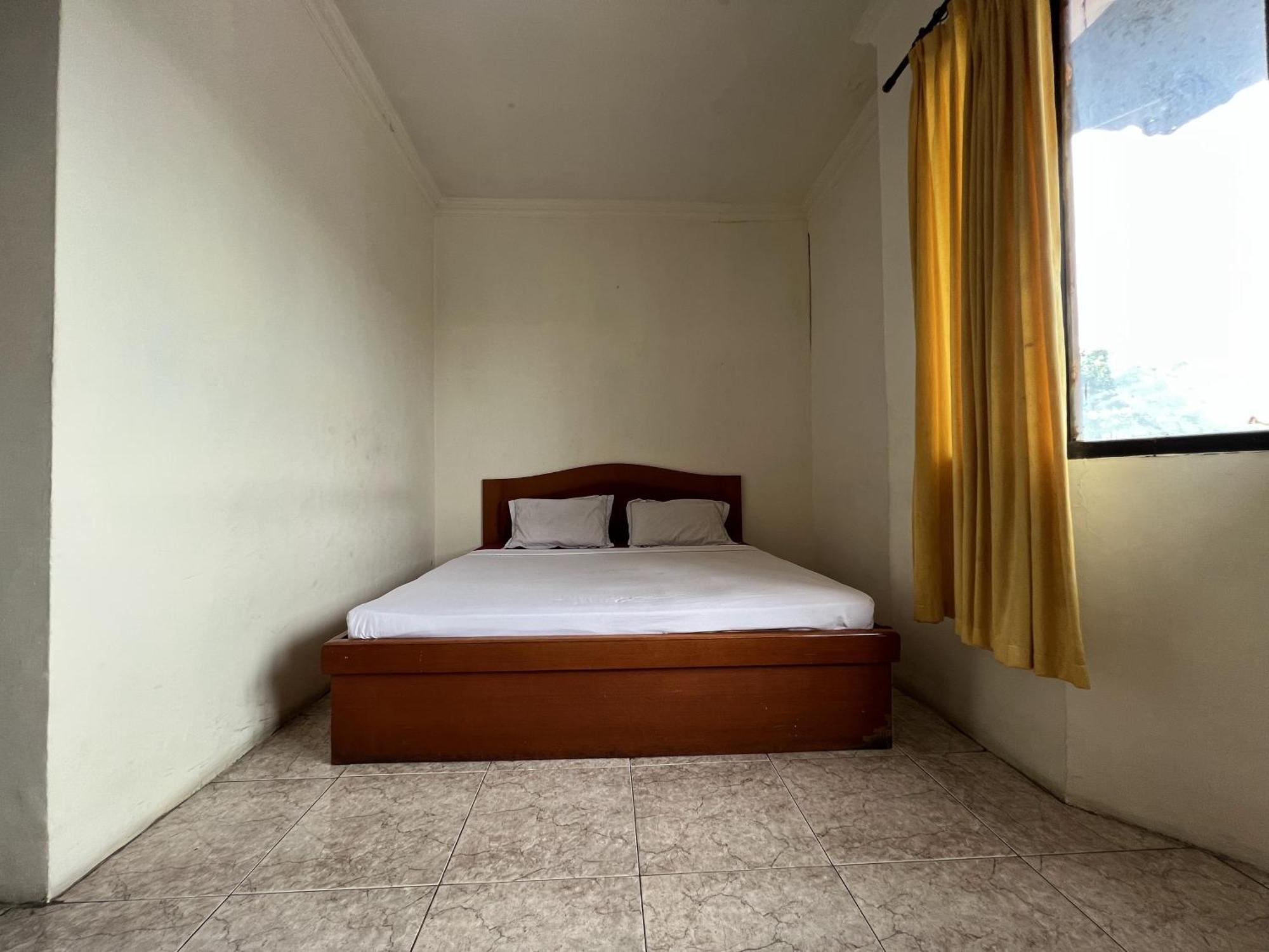 Hotel Oyo 92098 Kost Orange Syariah Macasar Exterior foto